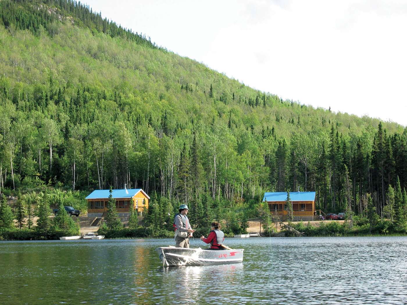 Essipit Outfitters - Lac Loup Sports Domain